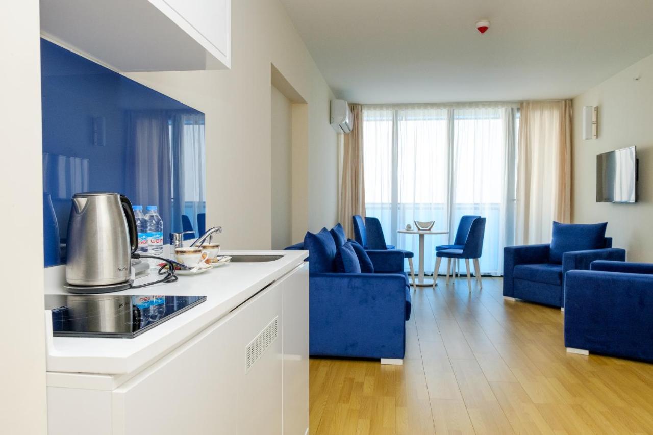 Manco Apartments Batumi Exterior photo