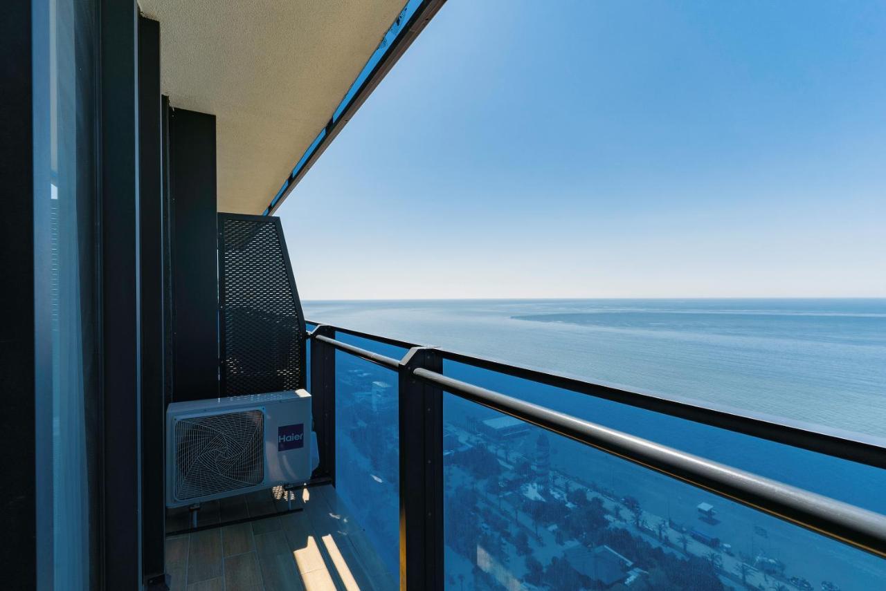 Manco Apartments Batumi Exterior photo